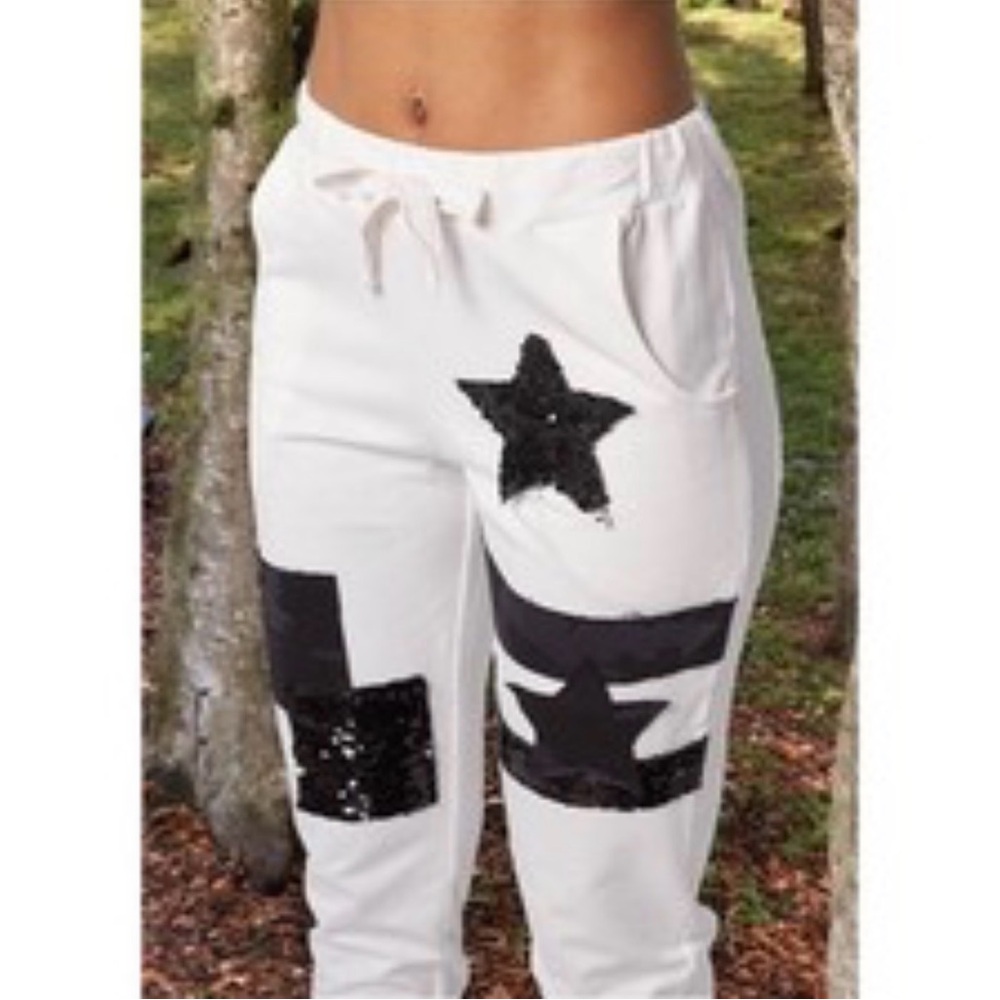 Black and white stylish Venus sweat pants!